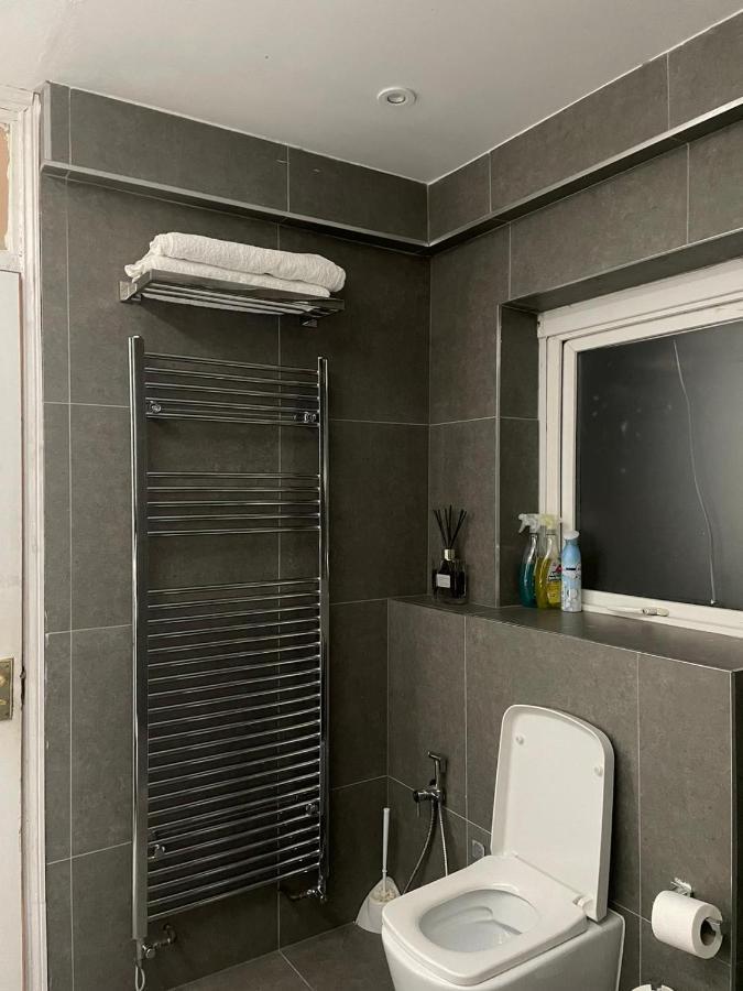 Balham, South London Spacious Guest House 1, 6 Rooms Available Londres Exterior foto