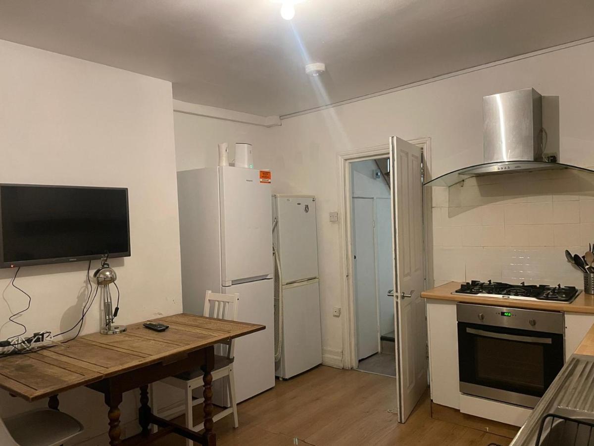 Balham, South London Spacious Guest House 1, 6 Rooms Available Londres Exterior foto